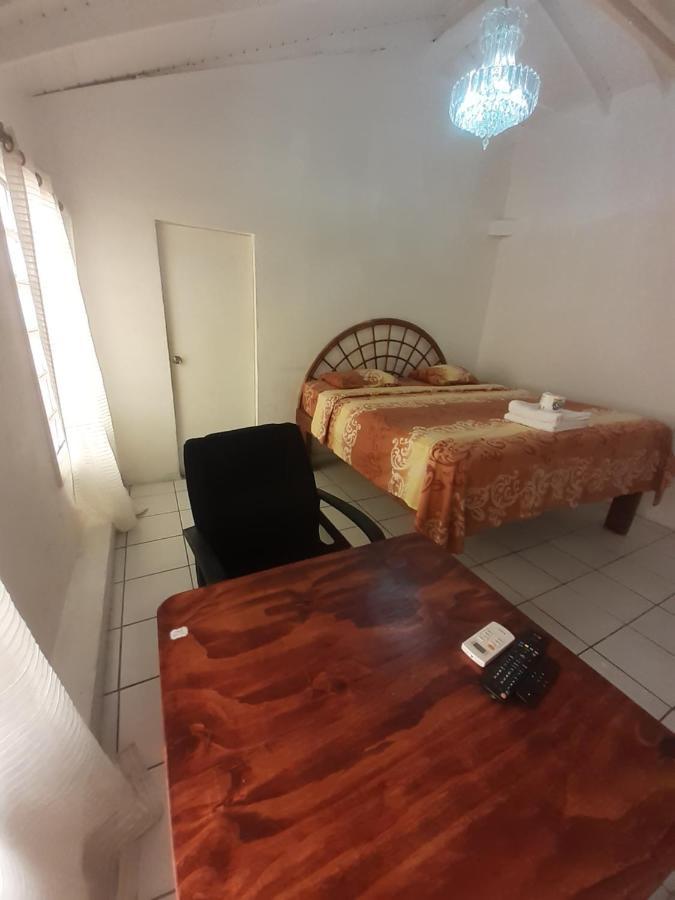 Bed and Breakfast Calinago Friendly Family Sxm Philipsburg  Zewnętrze zdjęcie